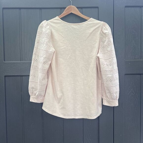 Chenault Puff Sleeve Tee with Eyelet Detail, Cream V-neck L - Picture 2 of 5